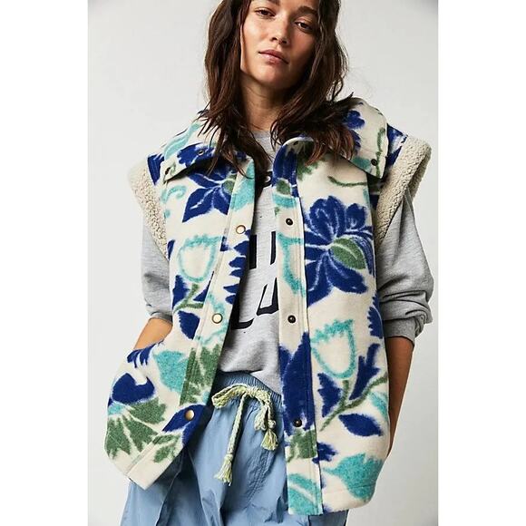 Free People Hello Vest Floral Sherpa Fleece Oversized - Picture 1 of 8